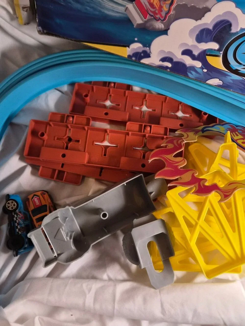 Track Racing 16PCS 360 Corkscrew Loop Toy Car Set Box Damaged
